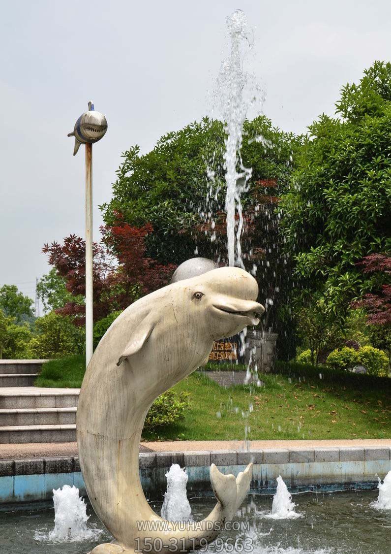 公園擺放的玻璃鋼噴漆噴漆雕塑