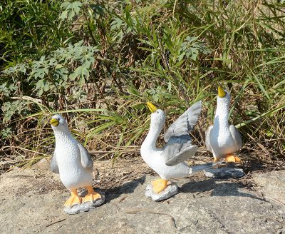 玻璃鋼仿真動物童趣鴿子雕塑