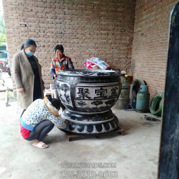 庭院青石做舊浮雕荷花花紋養魚水缸花盆雕塑