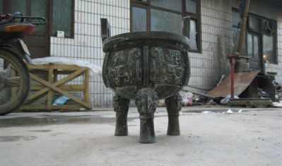 古代文物銅鑄寺廟鼎雕塑