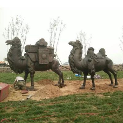 駱駝景觀，公園創意玻璃鋼仿銅沙漠動物