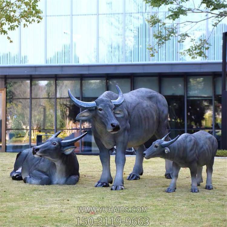 玻璃鋼仿真動物景觀農(nóng)場園林牛雕塑